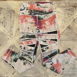 Womens LULULEMON full length multi colored leggings